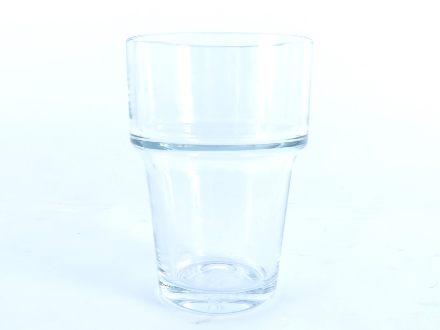 כוסות מים זכוכית לשתיה קרה